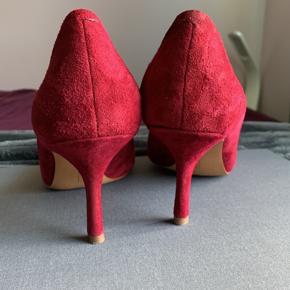 Vince Camuto Sophia Suede Kitten Heels in Size 7.5 - Picture 4 of 7